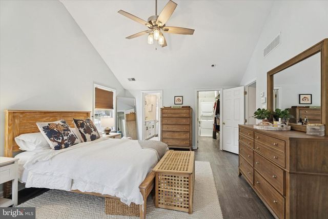 114 EARLINGTON RD, Havertown, PA 19083