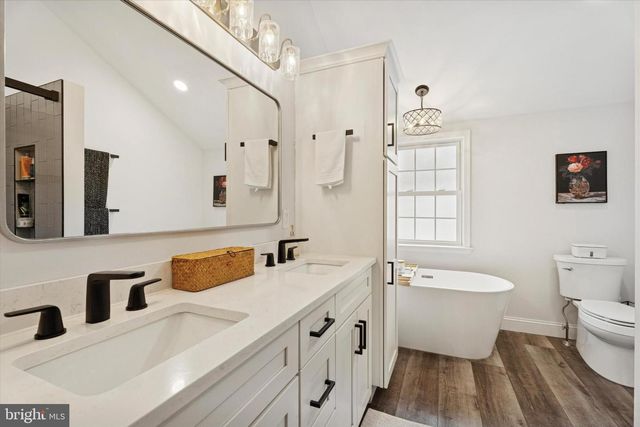 114 EARLINGTON RD, Havertown, PA 19083