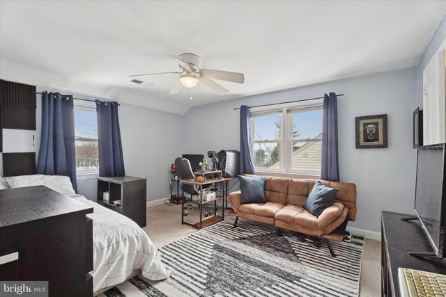 114 EARLINGTON RD, Havertown, PA 19083