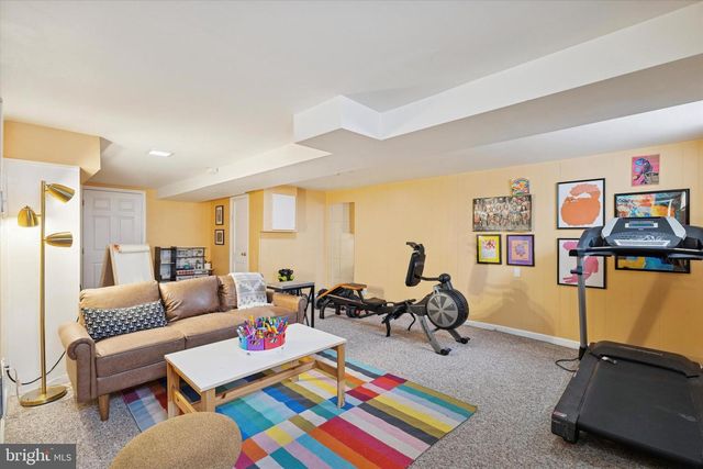 114 EARLINGTON RD, Havertown, PA 19083