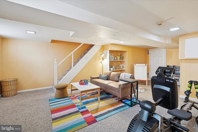 114 EARLINGTON RD, Havertown, PA 19083