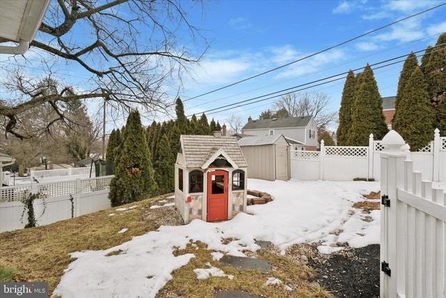 114 EARLINGTON RD, Havertown, PA 19083