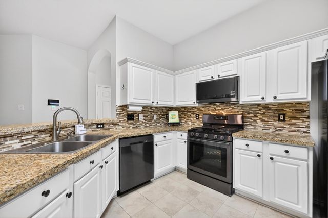 19502 Gladewater Drive, Tomball, TX 77375