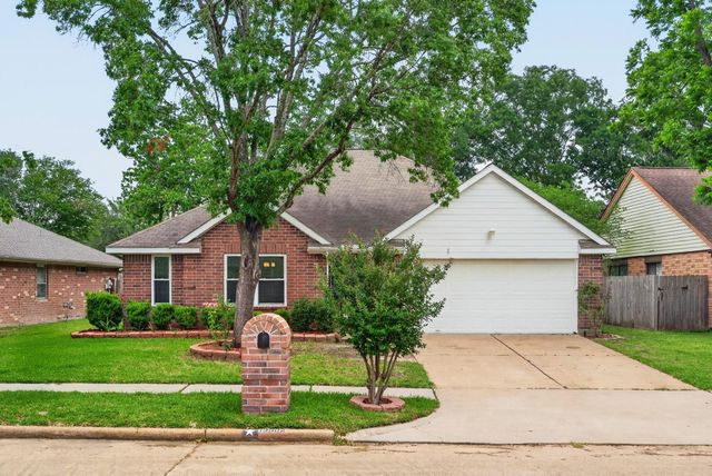 19502 Gladewater Drive, Tomball, TX 77375