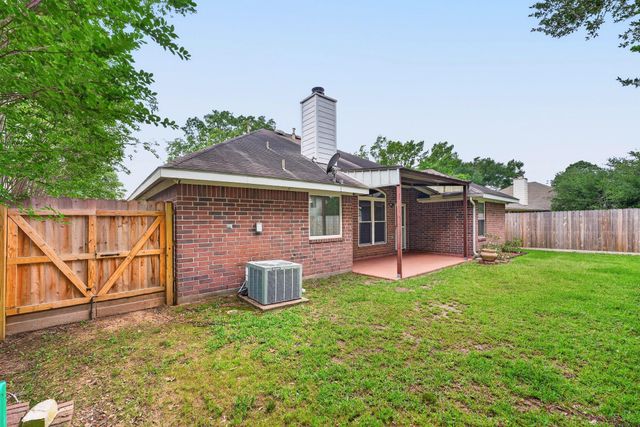 19502 Gladewater Drive, Tomball, TX 77375