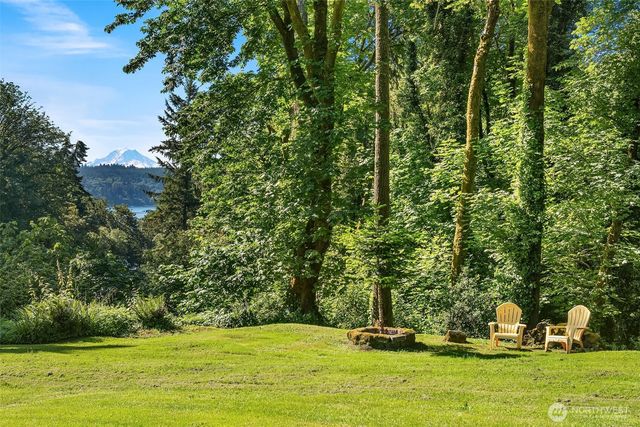 10801 SW 238th Street, Vashon, WA 98070