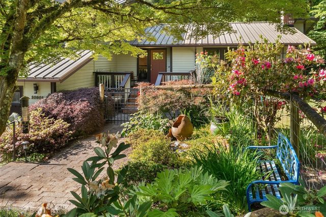 10801 SW 238th Street, Vashon, WA 98070