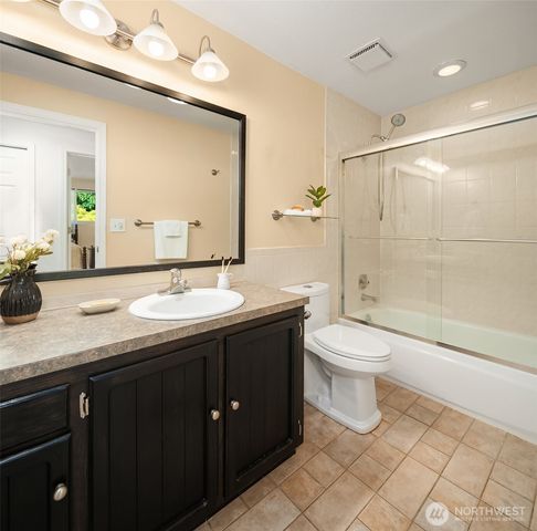 10801 SW 238th Street, Vashon, WA 98070