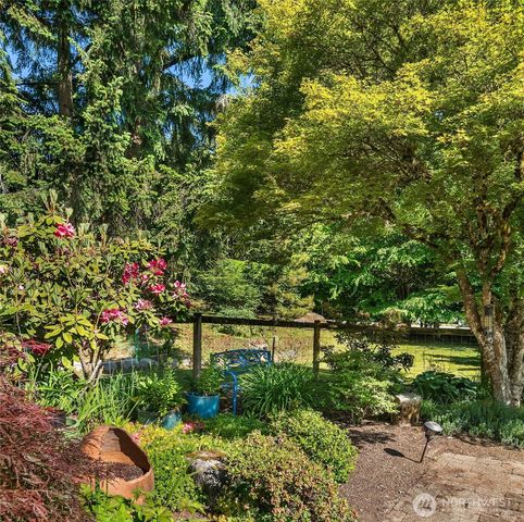 10801 SW 238th Street, Vashon, WA 98070
