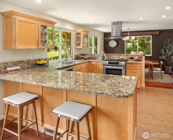10801 SW 238th Street, Vashon, WA 98070