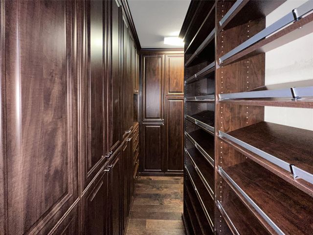 201 Arrezo LN, Georgetown, TX 78628