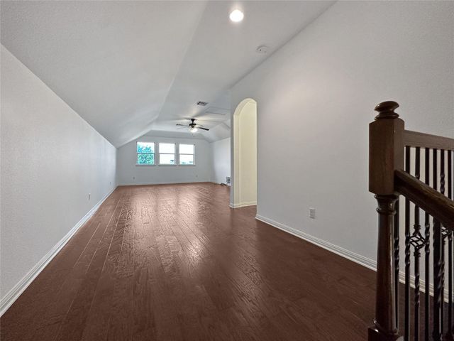 201 Arrezo LN, Georgetown, TX 78628