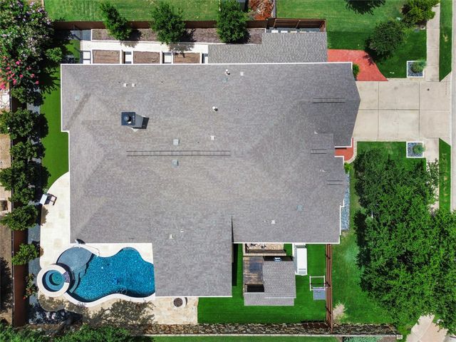 201 Arrezo LN, Georgetown, TX 78628