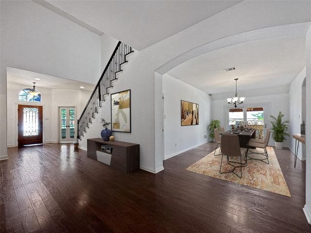 201 Arrezo LN, Georgetown, TX 78628