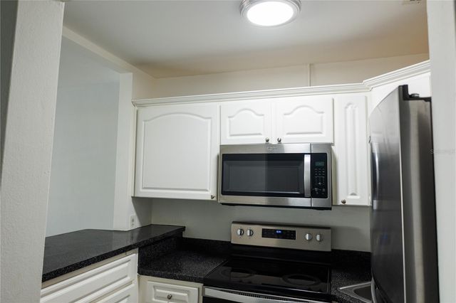 1257 DREW STREET 14, Clearwater, FL 33755