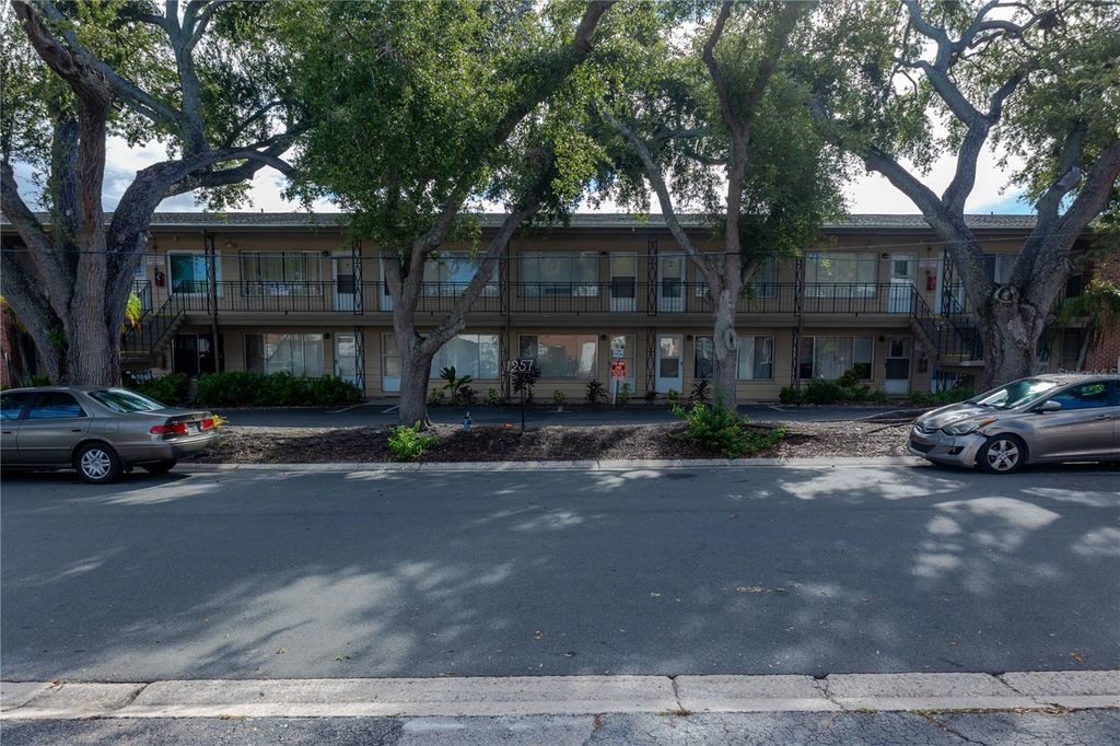 1257 DREW STREET 14, Clearwater, FL 33755