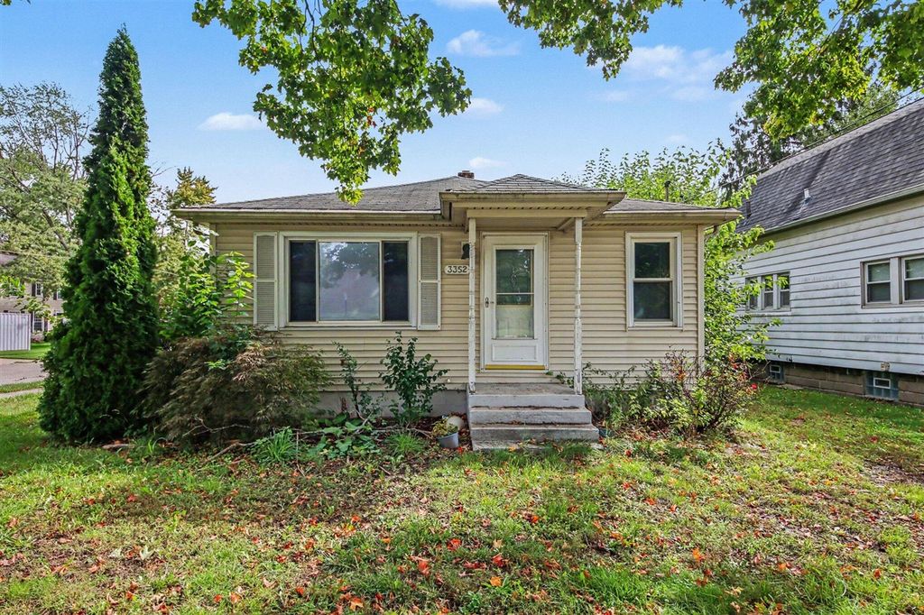 3352 Wilson Avenue, Grandville, MI 49418