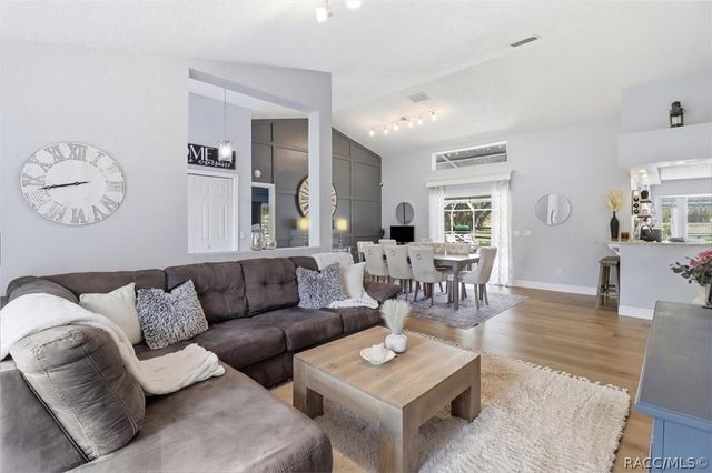 5465 N Rosedale Circle, Beverly Hills, FL 34465