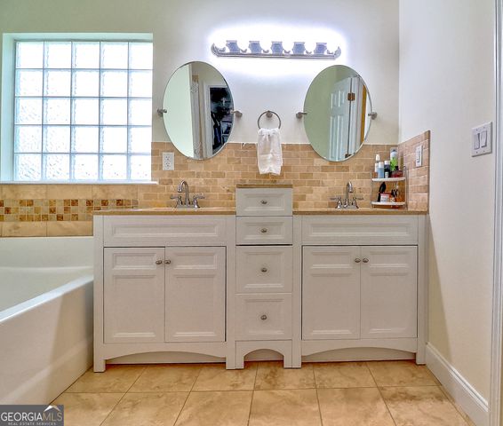 4045 Water Hole Court, Douglasville, GA 30135