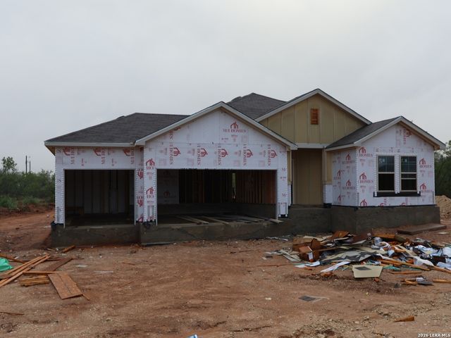 112 Greeley Drive, Floresville, TX 78114