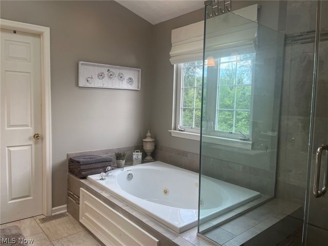 3632 Berkeley Lane, Brunswick, OH 44212