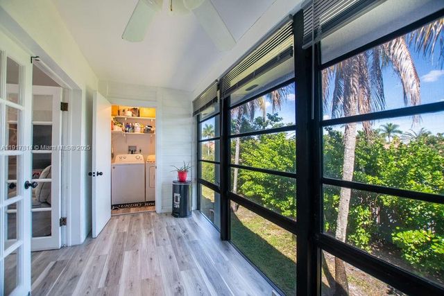 929 NE 199th St 203, Miami, FL 33179