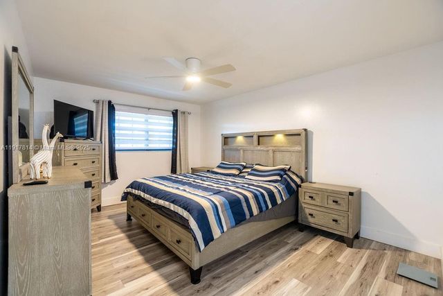 929 NE 199th St 203, Miami, FL 33179