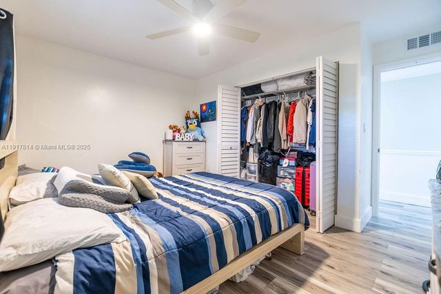 929 NE 199th St 203, Miami, FL 33179