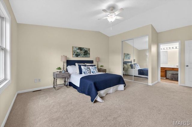 12228 Glenpark Drive, Maryland Heights, MO 63043