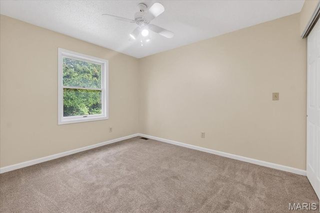 12228 Glenpark Drive, Maryland Heights, MO 63043