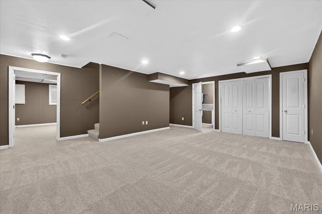 12228 Glenpark Drive, Maryland Heights, MO 63043