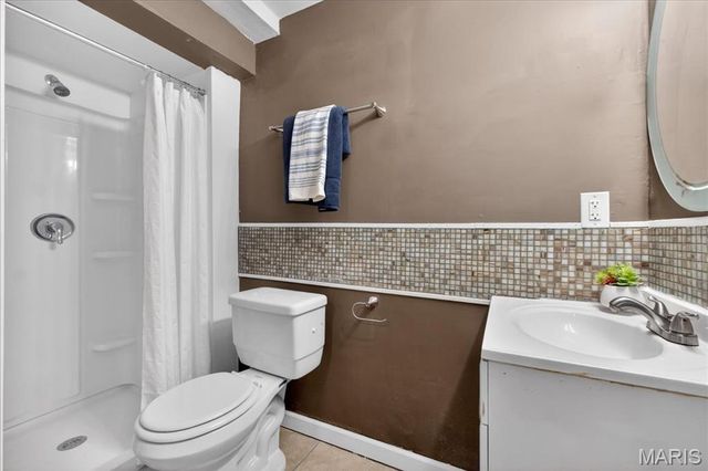 12228 Glenpark Drive, Maryland Heights, MO 63043