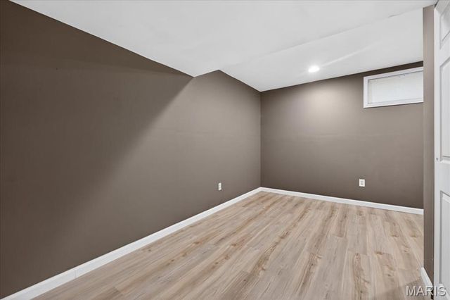 12228 Glenpark Drive, Maryland Heights, MO 63043