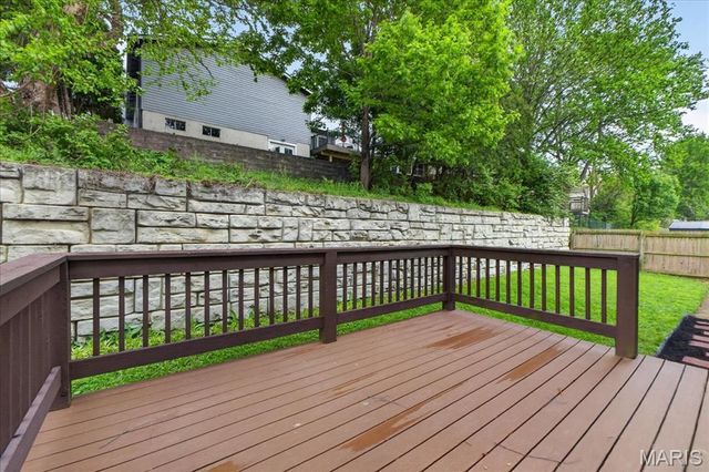 12228 Glenpark Drive, Maryland Heights, MO 63043