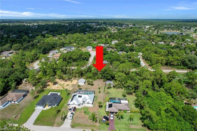 414 Hamilton AVE, Lehigh Acres, FL 33972