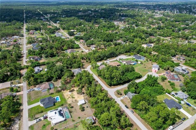 414 Hamilton AVE, Lehigh Acres, FL 33972