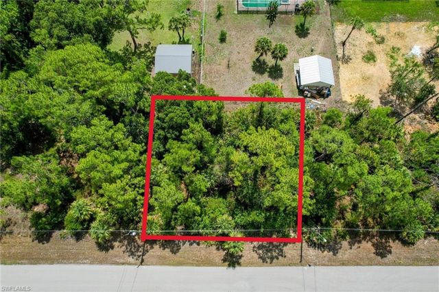 414 Hamilton AVE, Lehigh Acres, FL 33972