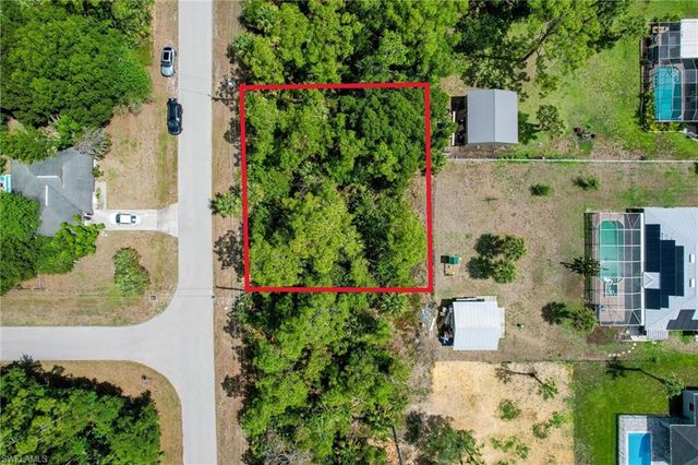 414 Hamilton AVE, Lehigh Acres, FL 33972