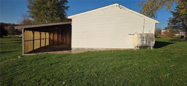 581 E Bakersville Edie Rd, Lincoln Twp, PA 15501