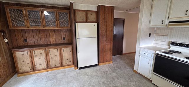 581 E Bakersville Edie Rd, Lincoln Twp, PA 15501