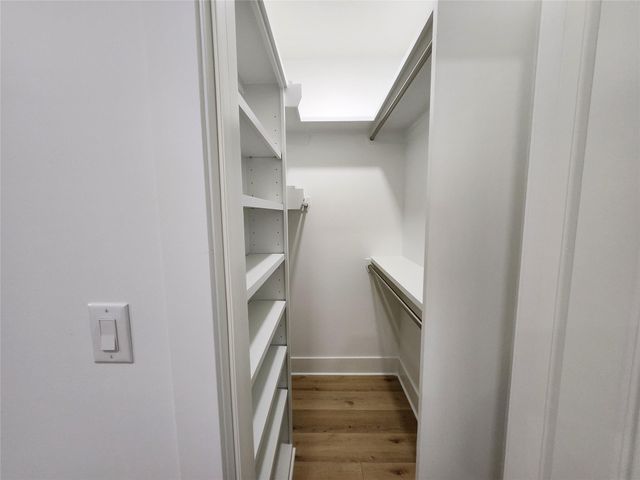 207 Carl Street B, Houston, TX 77009
