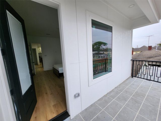 207 Carl Street B, Houston, TX 77009