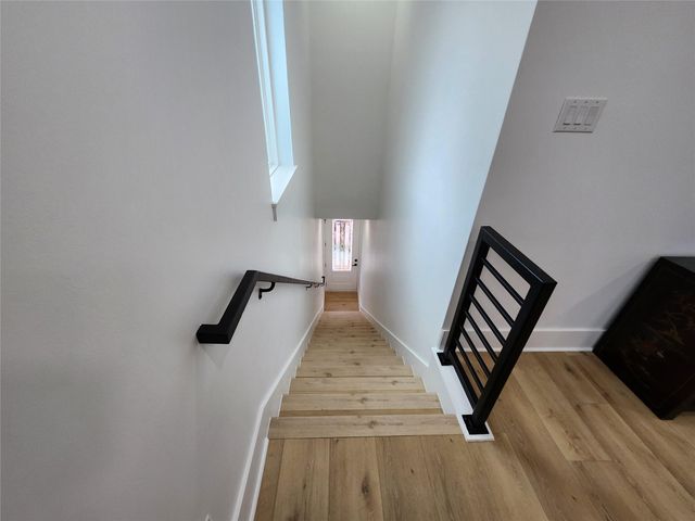 207 Carl Street B, Houston, TX 77009