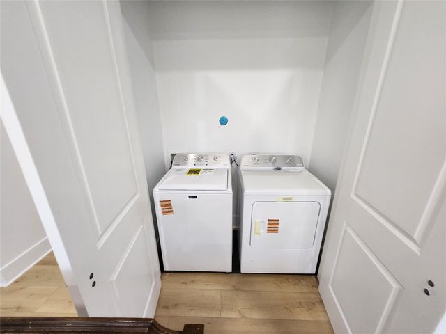 207 Carl Street B, Houston, TX 77009