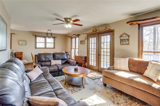 148 Gateway Drive, Ellijay, GA 30540