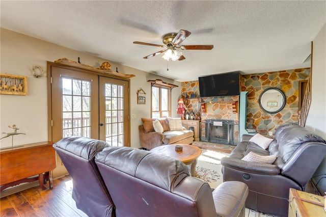 148 Gateway Drive, Ellijay, GA 30540