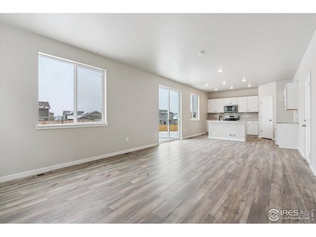 924 Harvard St, Johnstown, CO 80534