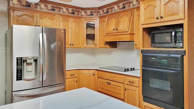 1914 Donna Dr, Deridder, LA 70634