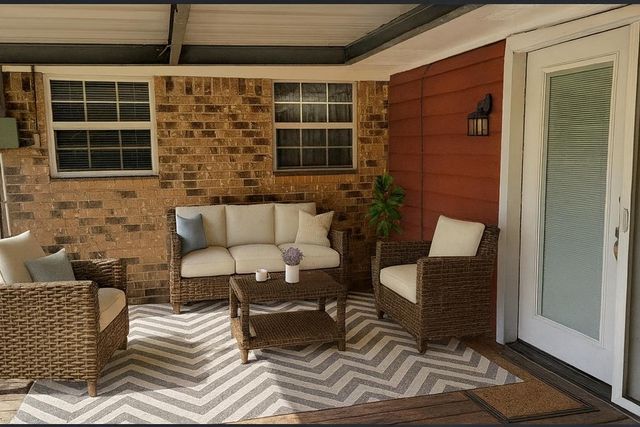 1914 Donna Dr, Deridder, LA 70634