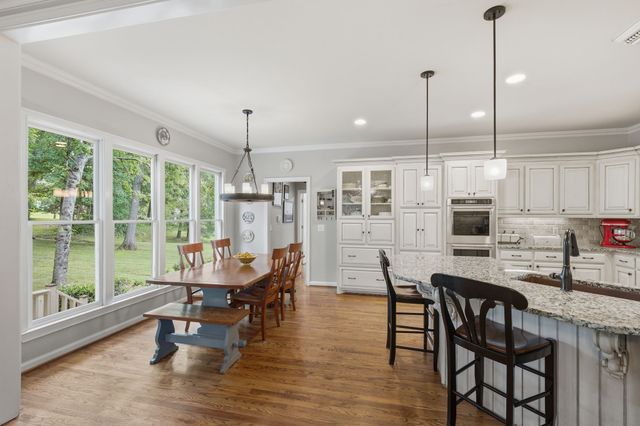 9225 Foxboro Dr, Brentwood, TN 37027